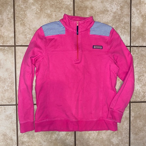 Vineyard Vines Tops - Vineyard vines pullover size small